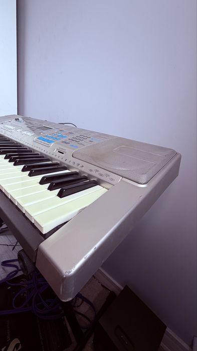 Keyboard Casio LK-300TV