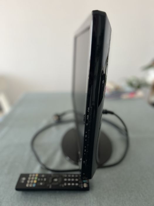 TV LG (22 polegadas)