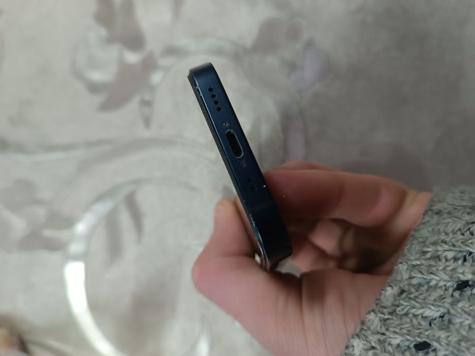 iPhone 12 mini 128 GB Blue — iCloud Lock