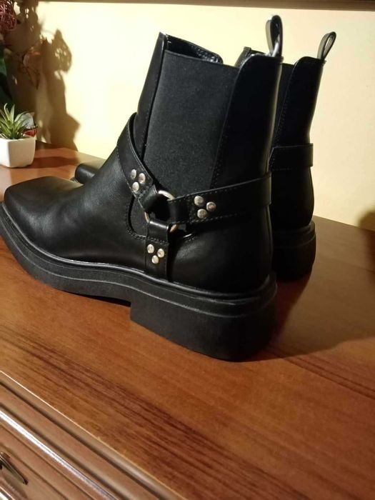 Stylowe botki Reserved 41
