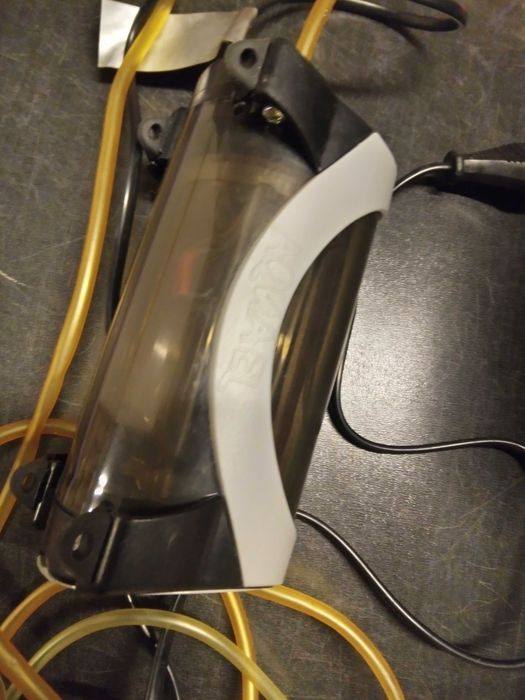 Napowietrzacz Aquael do akwarium