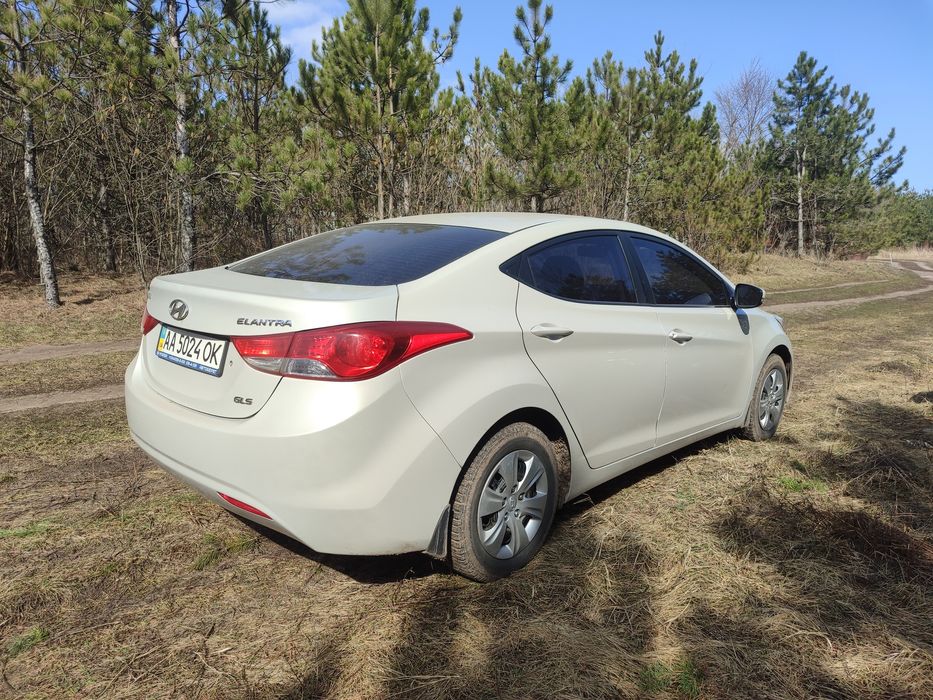 Hyundai Elantra MD хорошая