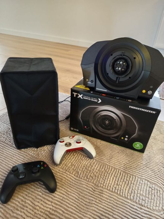 Xbox Series X 1TB + 2 pady + Starfield Edition + Thrustmaster TX