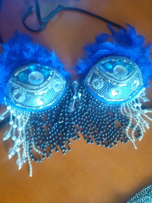 Fantasia de passista, biquini de samba, fato de carnaval
