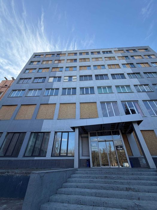 Будівля 3200 м2 Лепсе 16 (Вацлава Гавела 16)
