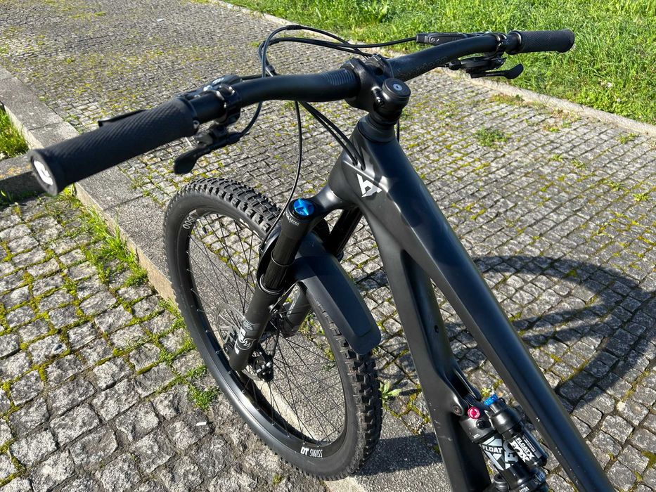 Bicicleta YT Jeffsy 29" Core 3 carbono suspensão total