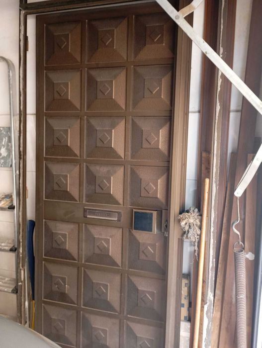 Porta de entrada (Aluminio)