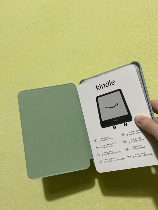 Чохол на електорнну книгу Kindle 11 на 16 см