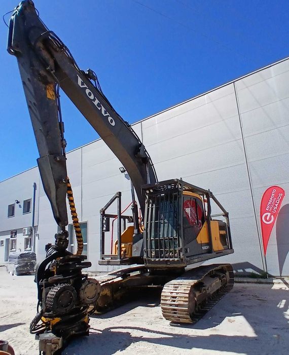 Escavadora Florestal – Volvo EC220 EL e Cabeça Ponsse
