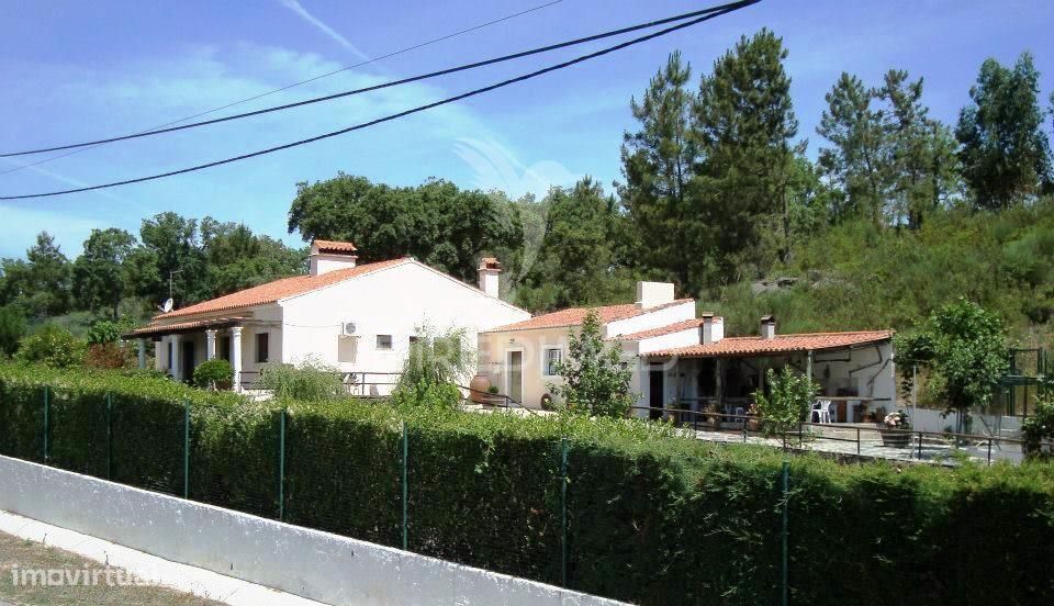 Quinta com Piscina, Pomar e Vinha – Pronta a Habitar em Alagoa (Por...