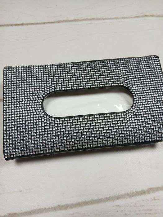 Etui na chusteczki do auta czarne z kryształkami glamour