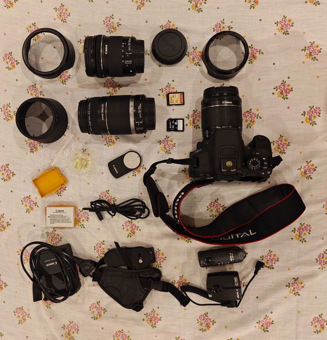 Kit Fotográfico Completo Canon EOS 700D (~3900 disparos) + 3 Lentes + Mochila Oficial + Acessórios