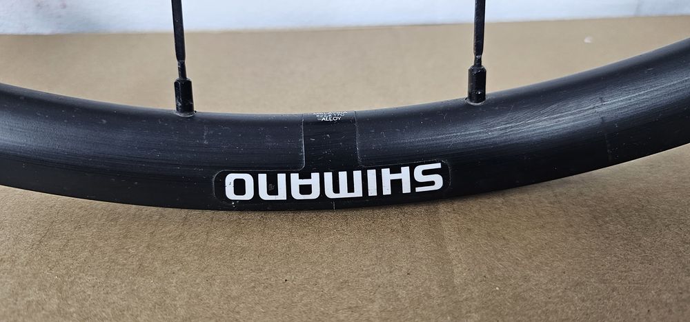 Komplet. Koła Shimano RX 31 . 622x17c. Gravelowe
