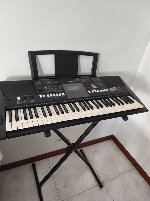Teclado Yamaha PSR-E423 + Coluna de Som + Suporte