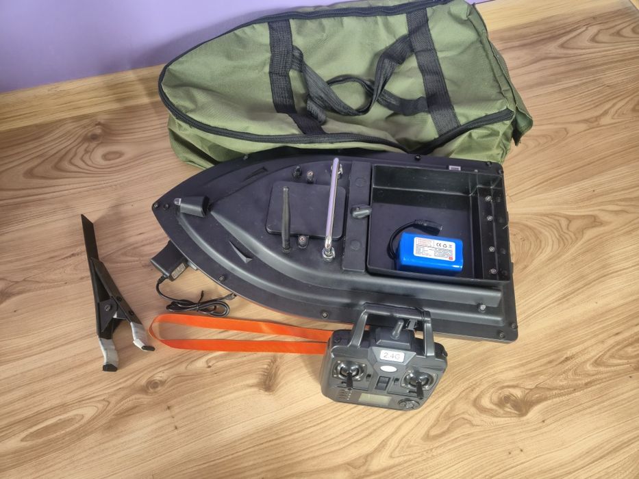 Łódka zanetowa d16 gps