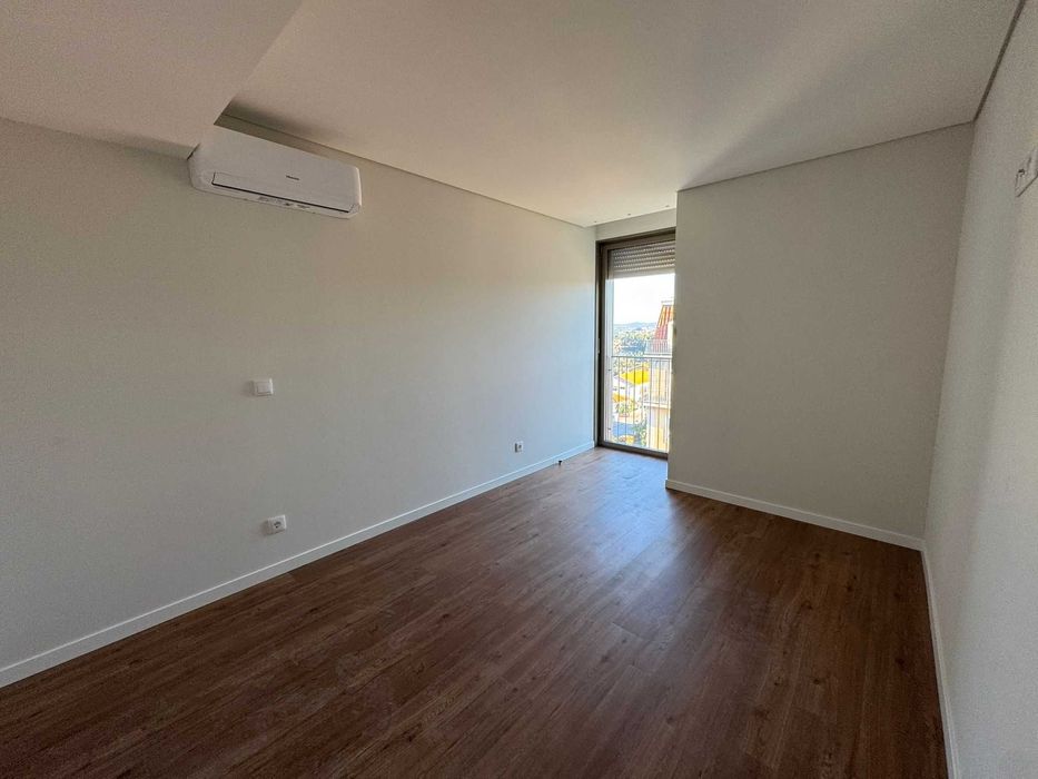 Aluga-se - Apartamento T1 no Condomínio Jardins da Seara - NOVO