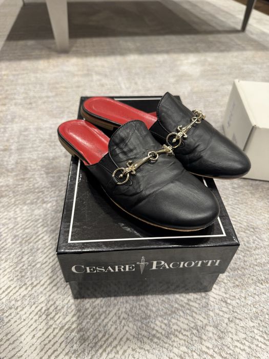Сабо Cesare Paciotti