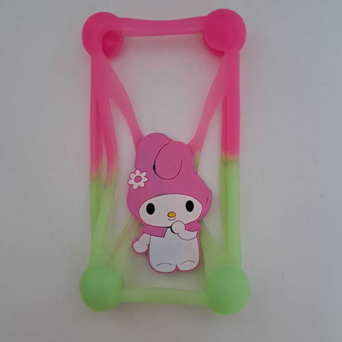 Etui na telefon i nowe