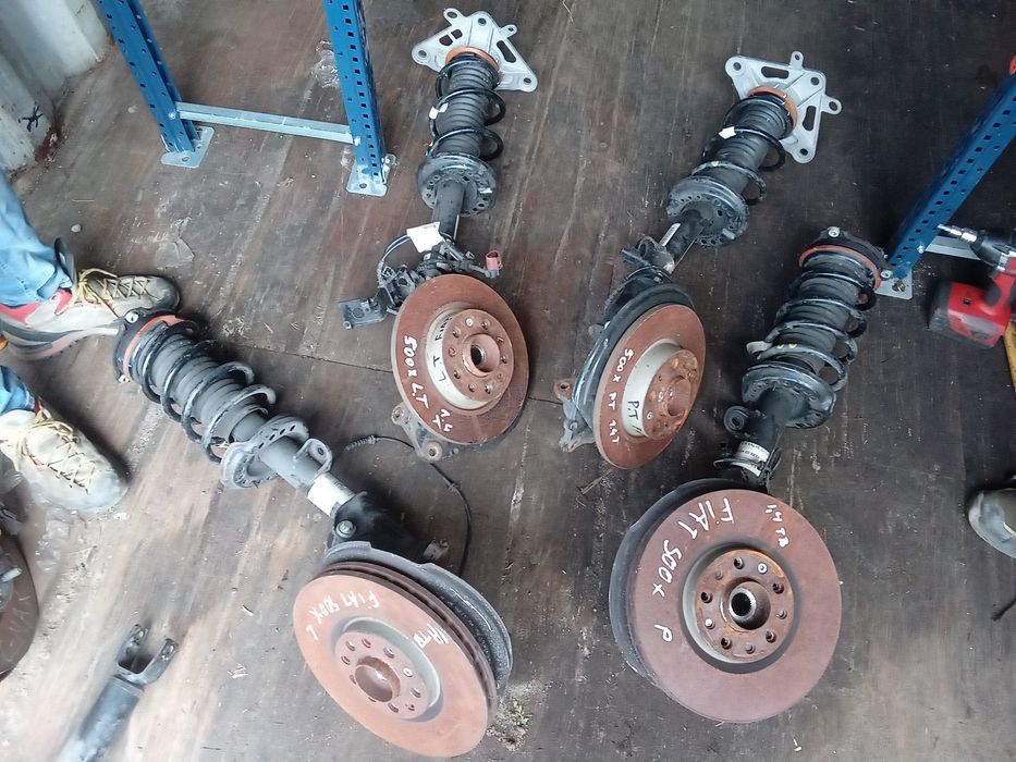 Zwrotnica mcperson amortyzator przód i tył Fiat 500X 1.4 T