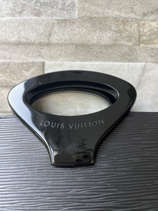 Louis Vuitton Ombre Bag Epi Leather Black