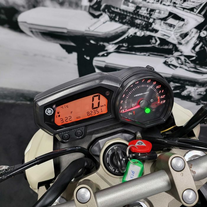 Yamaha XJ6 / 2011