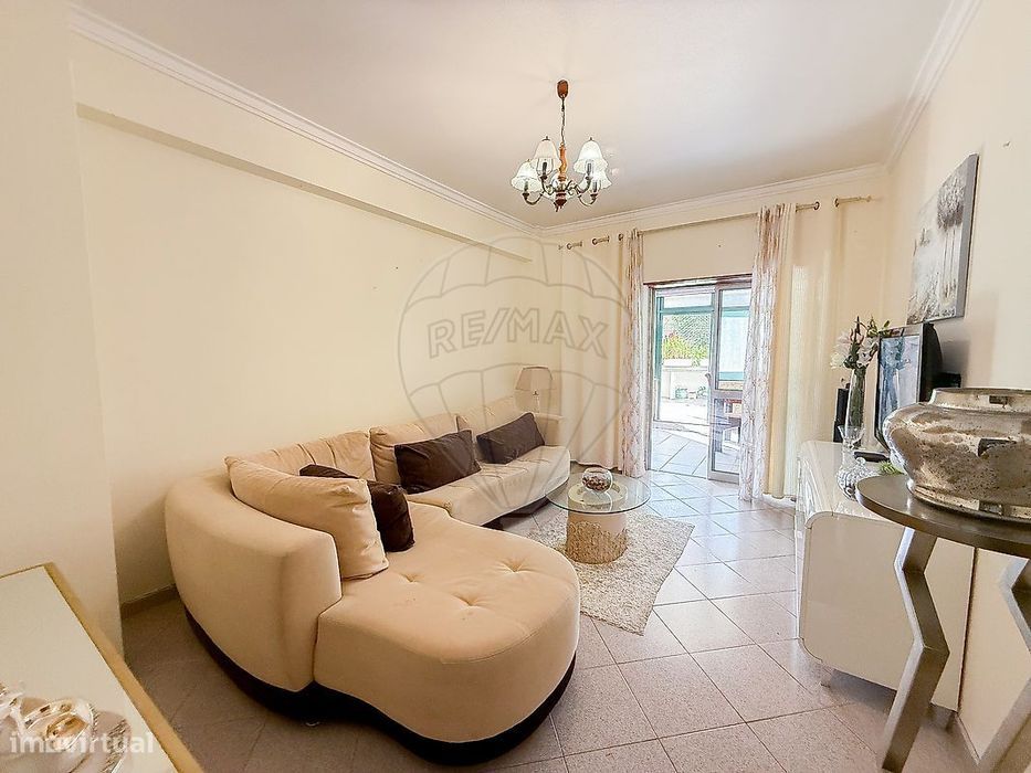 Apartamento T2 para venda — Amora, Setúbal