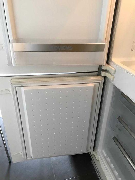 Frigorifico SIEMENS embutido