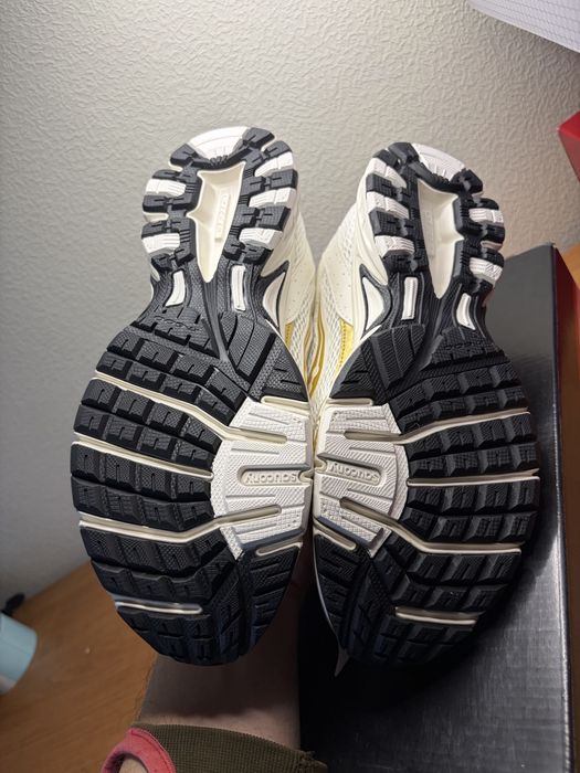 Новые ОРИГИНАЛ оригінал кроссовки кросівки Saucony Progrid Omni