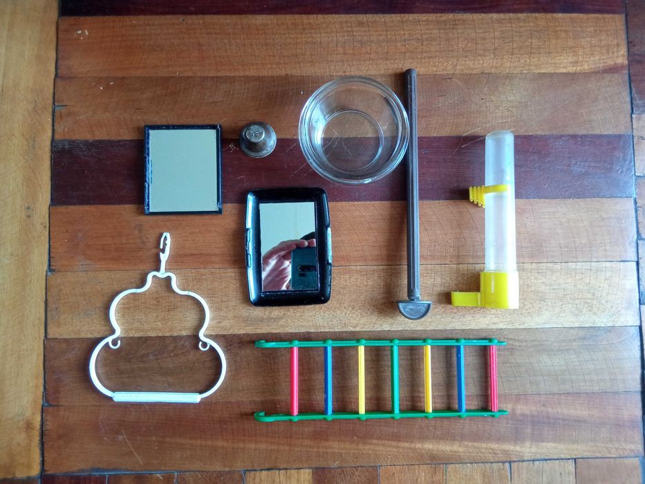 Продам обладнання для клітки папуги, канарки