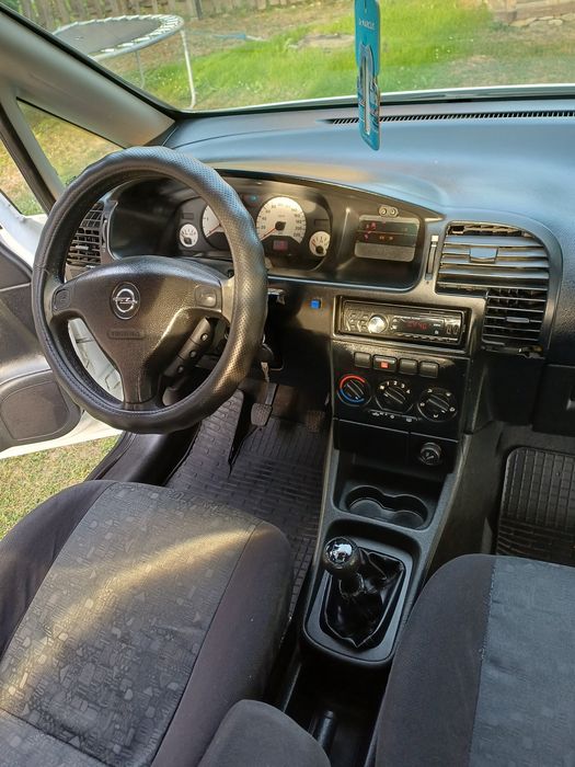 продам на ходу OPEL ZEFIRA 2.0 TDI 2000.р.