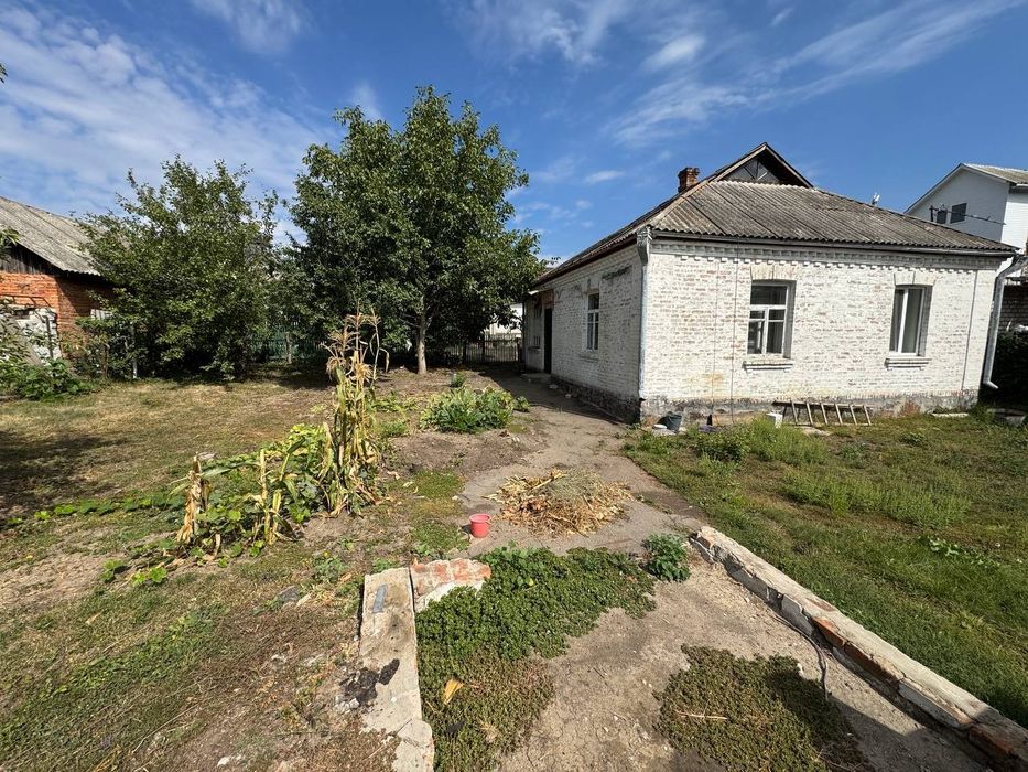 Продається будинок 51м² земельна ділянка 7 соток.  Р-н 3 школи