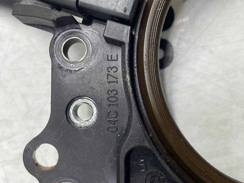 Ущільнювач валу Volkswagen Golf T-Roc Audi Skoda 1.5 TSI 04C103173E