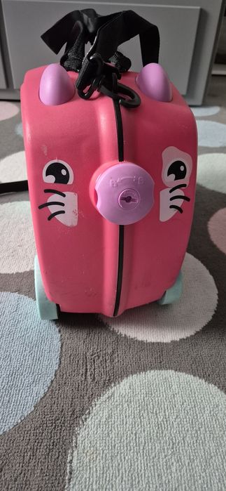 Walizka dziecieca na kolkach, bagaz podreczny 18l