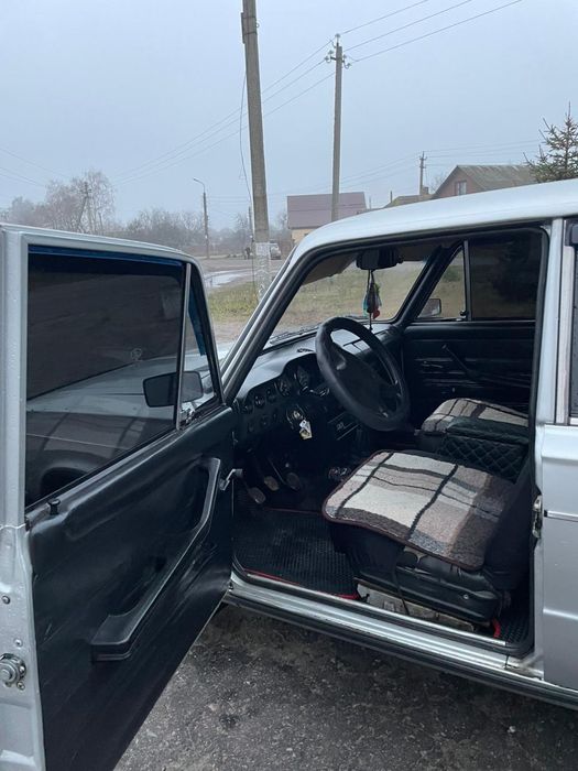 Продаєтьця ваз 2106