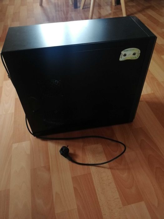 Komputer stacjonarny