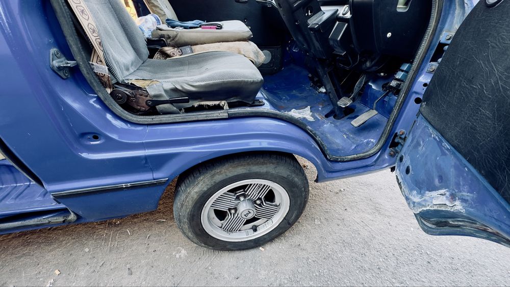 Nissan Vanette c122
