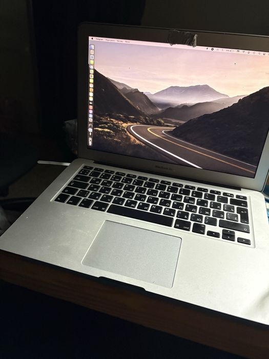 Продам макбук аир 2013 року ТЕРМІНОВО