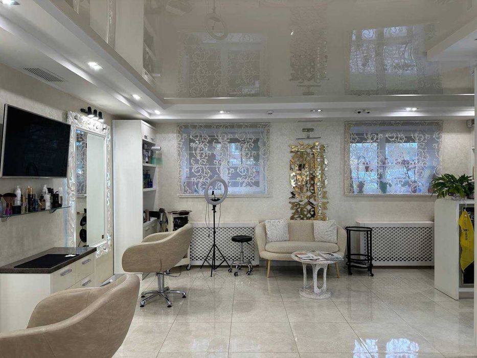 Продаж салону 54м2 з орендарями. Ремонт. ЖК ''Буча Квартал''. ID:313