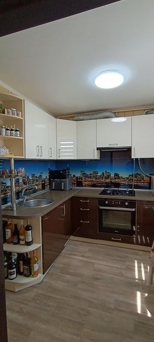 Продаж квартири в  центрі міста, по вул. Благовісна,174.