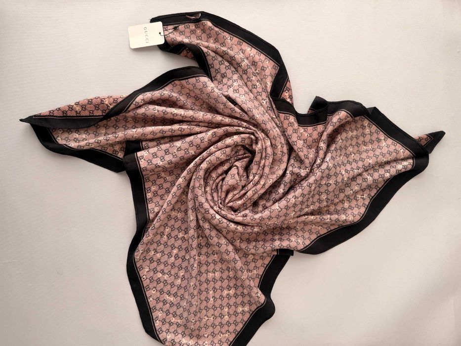 Хіт сезону хустка в стилі Gucci 90x90 см