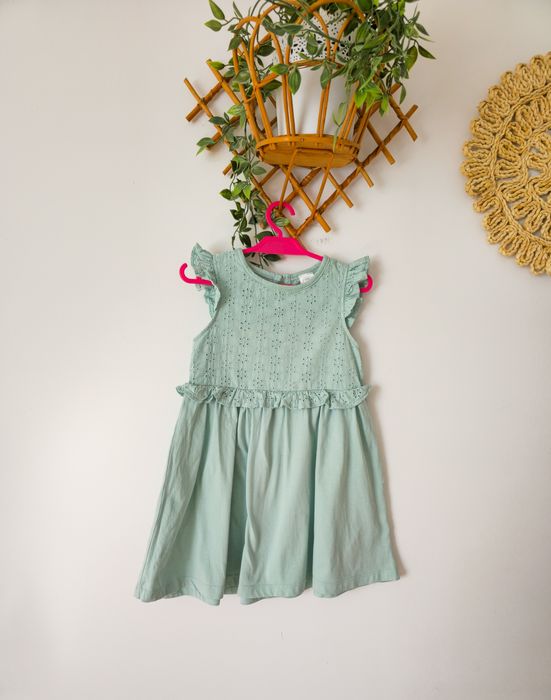 Zielona szałwiowa sukienka bez rękawów 116 letnia