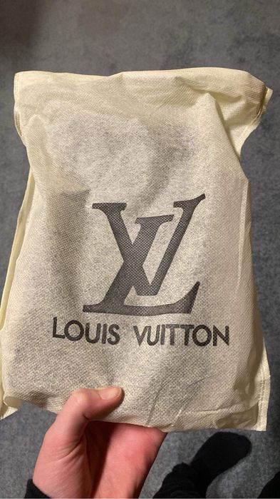 Louis Vouitton Messenger Bag