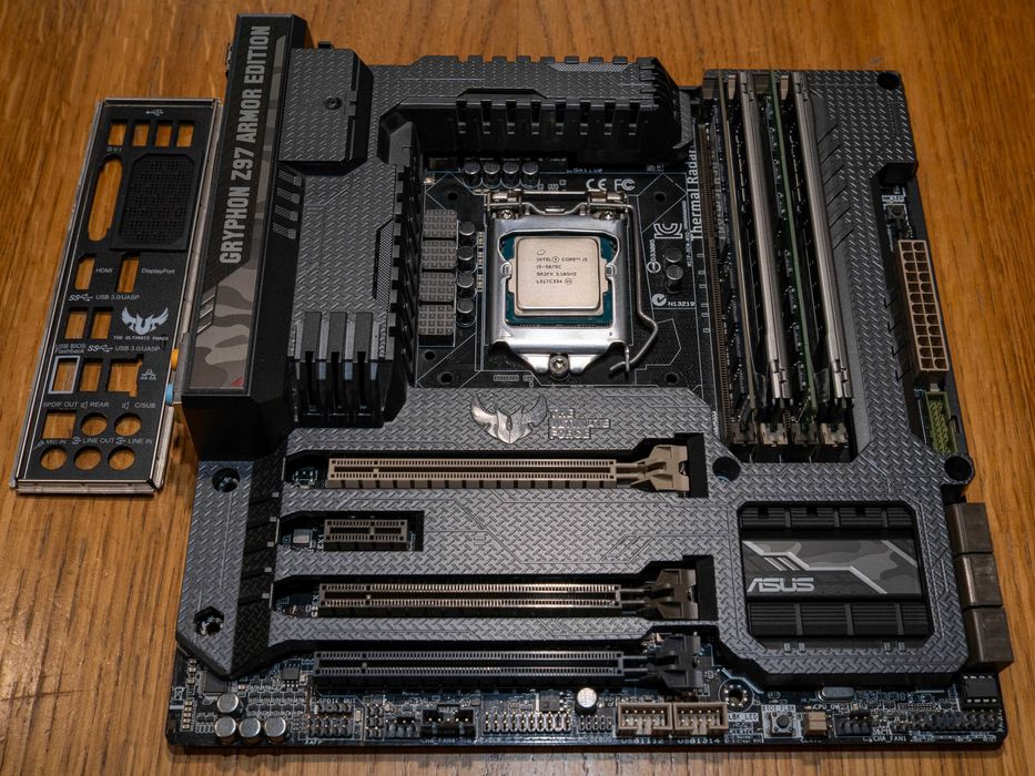 Płyta główna/procesor/ram ASUS GRYPHON Z97 ARMOR EDITION I5 5675c 16gb