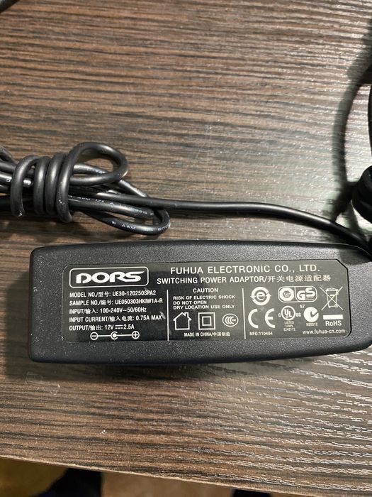 Блок питания DORS 12V 2,5A 30W  разйом 5,5х2,5мм