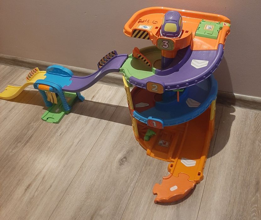 Garaż wielopoziomowy vtech