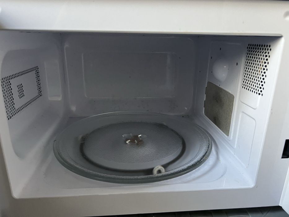 Microondas semi novo