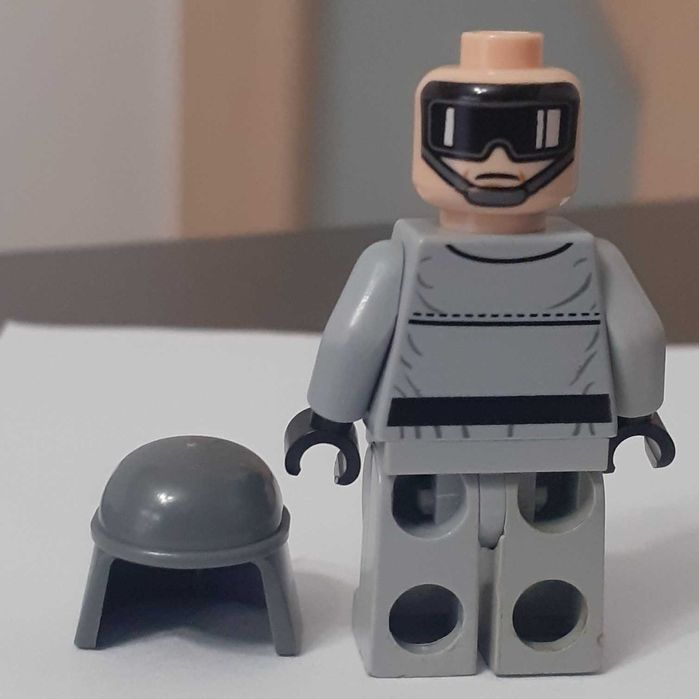 Lego Star Wars Imperial AT-ST Pilot / Driver  - sw0401