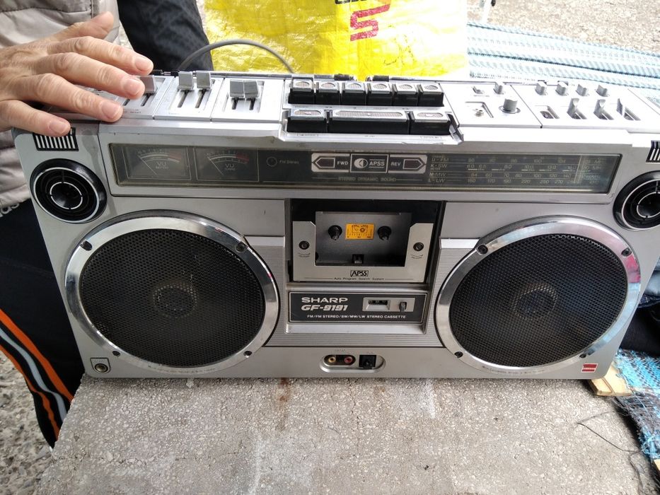 Магнітофон шарп не робочий