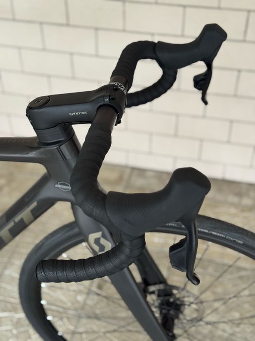 Bicicleta Estrada Addict 10 Sram rival AXS