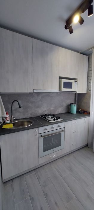 Здам ідеальну 1  кімнатну квартиру на довго  чи на місяць в центрі